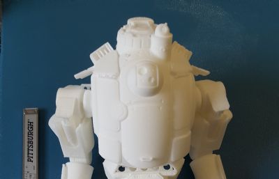 泰坦机器人拼装模型