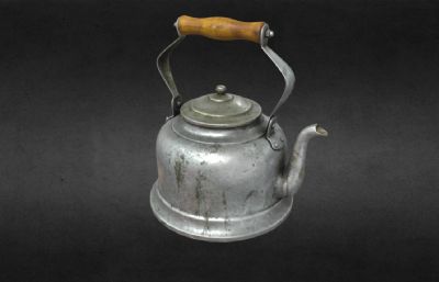 破旧生锈的烧水壶 铝制茶壶 老式茶壶