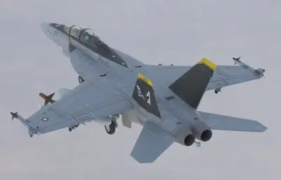 FA-18F超级大黄蜂 双座舰载多用途战斗机