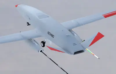 MQ-25 “黄貂鱼” 舰载无人加油机